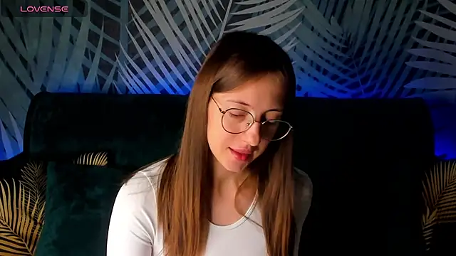 ChristyCrayme online show from 11-22-25, 10:20