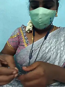 Snapshot of Tamil_riyalini12 chatting on 10-02-25, 07:21 Tamil riyalini12 online show from 10-02-25, 07:21