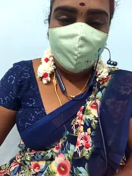 Snapshot of Tamil_riyalini12 chatting on 10-24-25, 07:27 Tamil riyalini12 online show from 10-24-25, 07:27