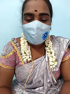 Snapshot of Tamil_riyalini12 chatting on 10-31-25, 05:52 Tamil riyalini12 online show from 10-31-25, 05:52