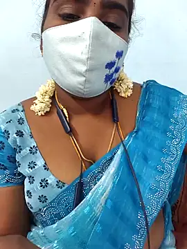 Snapshot of Tamil_riyalini12 chatting on 12-15-25, 05:39 Tamil riyalini12 online show from 12-15-25, 05:39