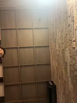 Snapshot of LunaBex chatting on 12-13-25, 09:31 LunaBex online show from 12-13-25, 09:31