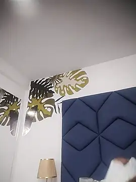 Snapshot of EbonyHorrny chatting on 09-12-25, 12:05 EbonyHorrny online show from 09-12-25, 12:05