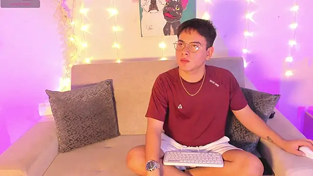Young Ben online show from 05-08-26, 01:22