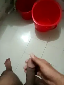 Snapshot of zim200 chatting on 10-10-25, 11:15 zim200 online show from 10-10-25, 11:15