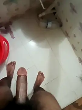 Snapshot of zim200 chatting on 03-28-26, 05:12 zim200 online show from 03-28-26, 05:12