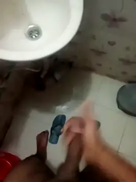 Snapshot of zim200 chatting on 03-31-26, 05:57 zim200 online show from 03-31-26, 05:57