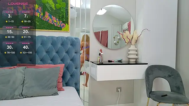 Snapshot of SiennaPierce chatting on 09-29-25, 04:17 SiennaPierce online show from 09-29-25, 04:17