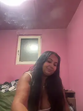 Snapshot of Melissa10 chatting on 10-31-25, 08:43 Melissa10 online show from 10-31-25, 08:43