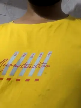 Snapshot of Riyansh_mehta chatting on 10-14-25, 11:33 Riyansh mehta online show from 10-14-25, 11:33