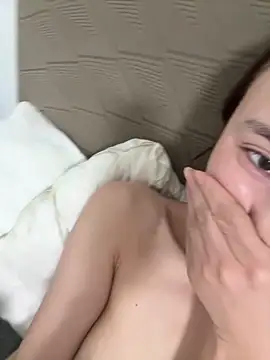 Snapshot of uulove521 chatting on 09-23-25, 07:06 uulove521 online show from 09-23-25, 07:06