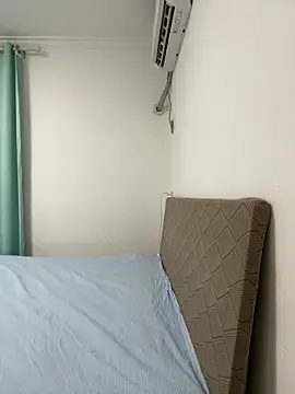 Snapshot of uulove521 chatting on 10-09-25, 02:48 uulove521 online show from 10-09-25, 02:48