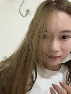 Snapshot of uulove521 chatting on 11-03-25, 04:08 uulove521 online show from 11-03-25, 04:08