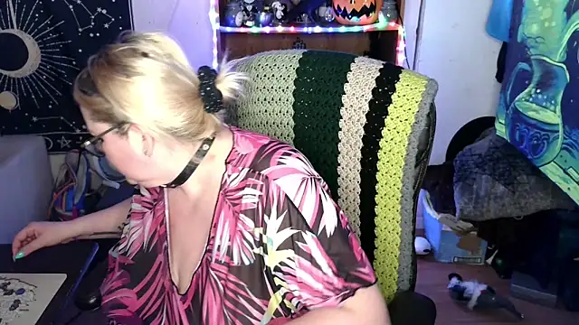 Kinky Witch online show from 05-28-26, 07:00