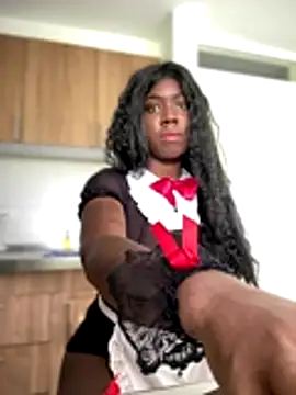 Alexia 24 online show from 10-30-25, 07:14