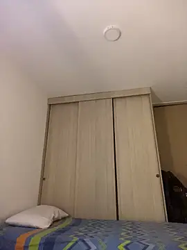 Alexia 24 online show from 04-05-26, 01:47