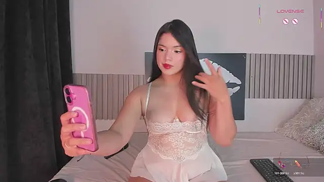 Snapshot of Hailey-Fox chatting on 07-16-26, 10:27 Hailey-Fox online show from 07-16-26, 10:27