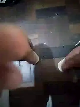 GuilhermeYuree online show from 09-22-25, 02:46