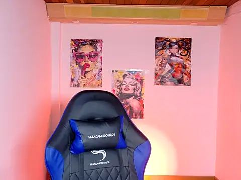 Snapshot of DOBLEWYOSK69G chatting on 02-09-26, 12:42 DOBLEWYOSK69G online show from 02-09-26, 12:42