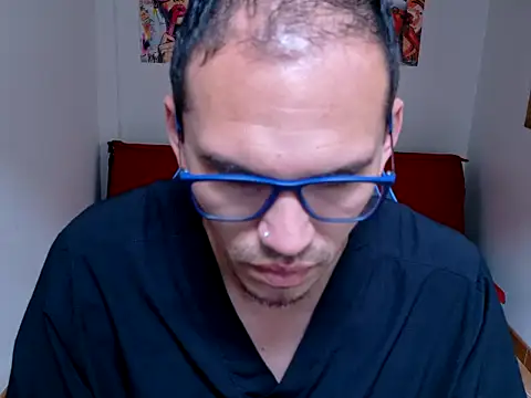 Snapshot of DOBLEWYOSK69G chatting on 03-04-26, 04:35 DOBLEWYOSK69G online show from 03-04-26, 04:35