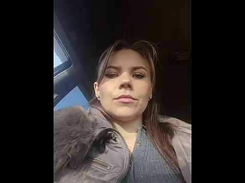 Snapshot of YOURLIKAA chatting on 12-03-25, 04:42 YOURLIKAA online show from 12-03-25, 04:42