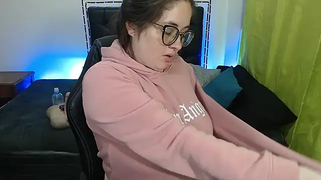 KrystalAdams online show from 10-27-25, 01:48