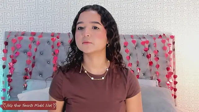 Evaa Lunna  online show from 02-19-26, 08:27