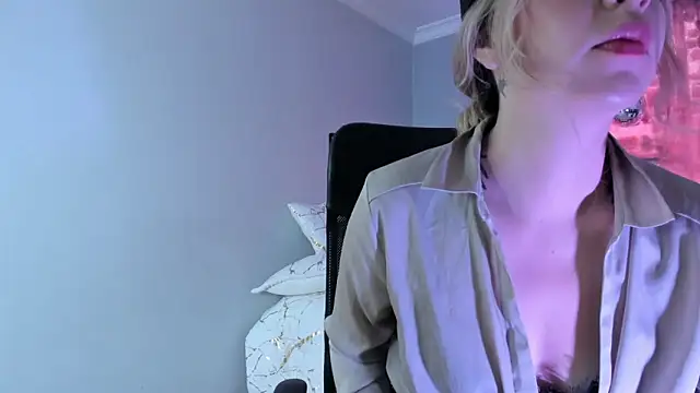 Pamela Squirtt online show from 12-19-25, 02:46