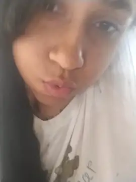 Snapshot of srtsara chatting on 05-06-26, 10:53 srtsara online show from 05-06-26, 10:53