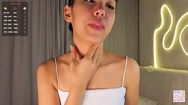 AlodiaAxley online show from 10-25-25, 06:13