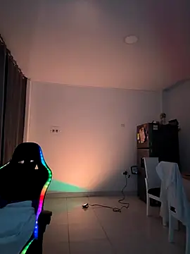 18 salo online show from 10-22-25, 04:13