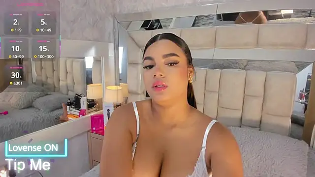 VICTORIAGRAYS online show from 09-26-25, 11:14