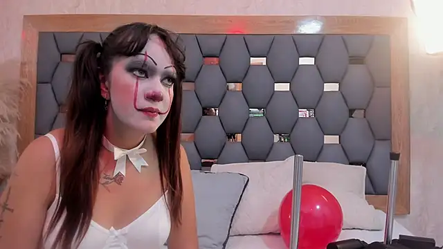 Snapshot of juliette_pretty_ chatting on 10-17-25, 09:06 juliette pretty online show from 10-17-25, 09:06