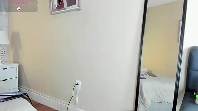 isabella milf  online show from 10-14-25, 07:03