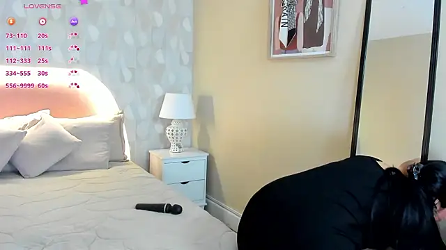 isabella milf  online show from 03-11-26, 07:53