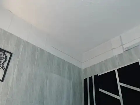 Snapshot of chaniesmith69x chatting on 10-31-25, 08:21 chaniesmith69x online show from 10-31-25, 08:21