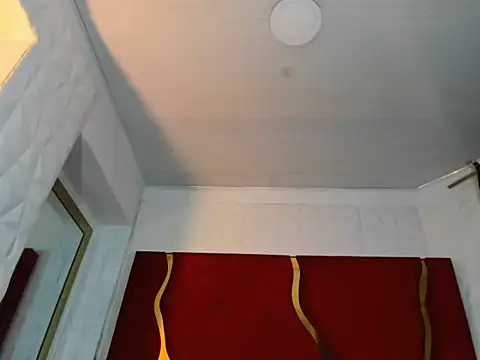 Snapshot of chaniesmith69x chatting on 11-24-25, 04:12 chaniesmith69x online show from 11-24-25, 04:12