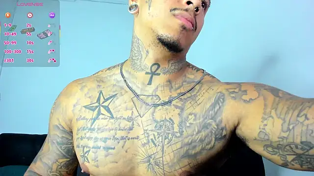 Snapshot of David_tatto1 chatting on 06-26-26, 02:16 David tatto1 online show from 06-26-26, 02:16