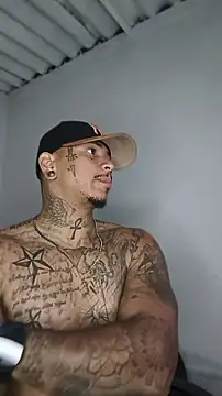 Snapshot of David_tatto1 chatting on 07-03-26, 03:24 David tatto1 online show from 07-03-26, 03:24