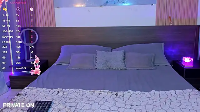 Snapshot of samanthaa_moon chatting on 10-01-25, 09:10 samanthaa moon online show from 10-01-25, 09:10