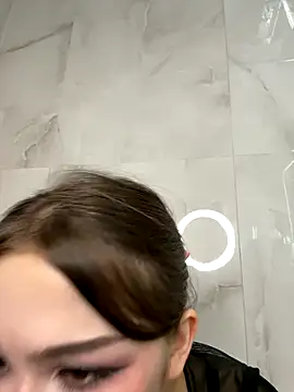 sillybloom online show from 12-17-25, 09:32