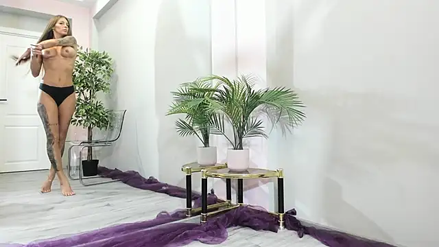 MayaHellen online show from 12-14-25, 05:35