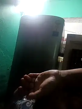 Snapshot of SHWETA1180 chatting on 11-13-25, 08:24 SHWETA1180 online show from 11-13-25, 08:24