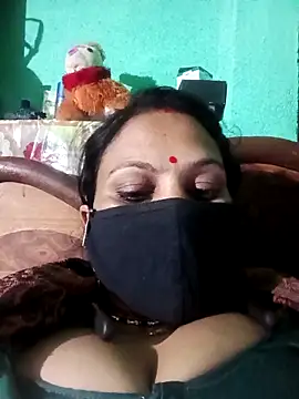 Snapshot of SHWETA1180 chatting on 01-14-26, 04:12 SHWETA1180 online show from 01-14-26, 04:12