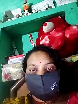 Snapshot of SHWETA1180 chatting on 02-18-26, 11:11 SHWETA1180 online show from 02-18-26, 11:11