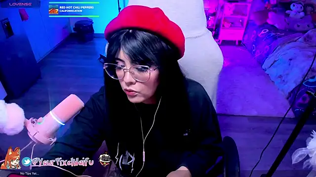 Snapshot of AlyssaRomanova chatting on 11-10-25, 02:54 AlyssaRomanova online show from 11-10-25, 02:54