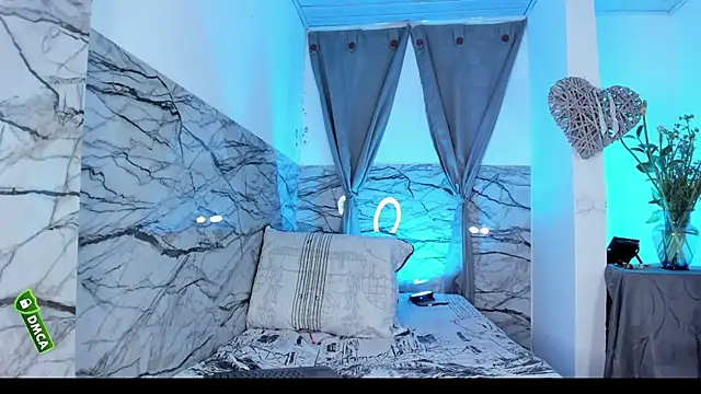 Snapshot of fanEmy chatting on 09-25-25, 02:21 fanEmy online show from 09-25-25, 02:21