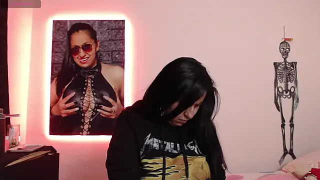 Snapshot of holydeath_1 chatting on 10-10-25, 10:20 holydeath 1 online show from 10-10-25, 10:20