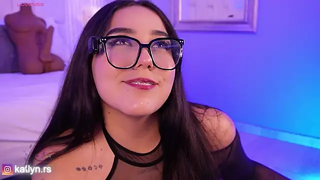 Snapshot of KatlynRous chatting on 07-17-26, 06:57 KatlynRous online show from 07-17-26, 06:57
