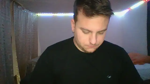 Snapshot of billy125thor chatting on 12-23-25, 07:50 billy125thor online show from 12-23-25, 07:50